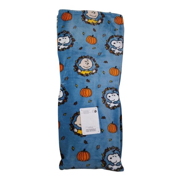 Peanuts Snoopy 60"x70" Plush Pet Throw Blanket Pumpkins Fall Leaves by Berkshire - Picture 7 of 8